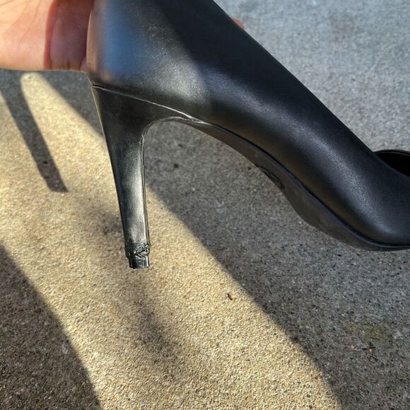 MICHAEL Michael Kors Alina Flex Pump in Black Leather - SZ 8.5 - Picture 4 of 9